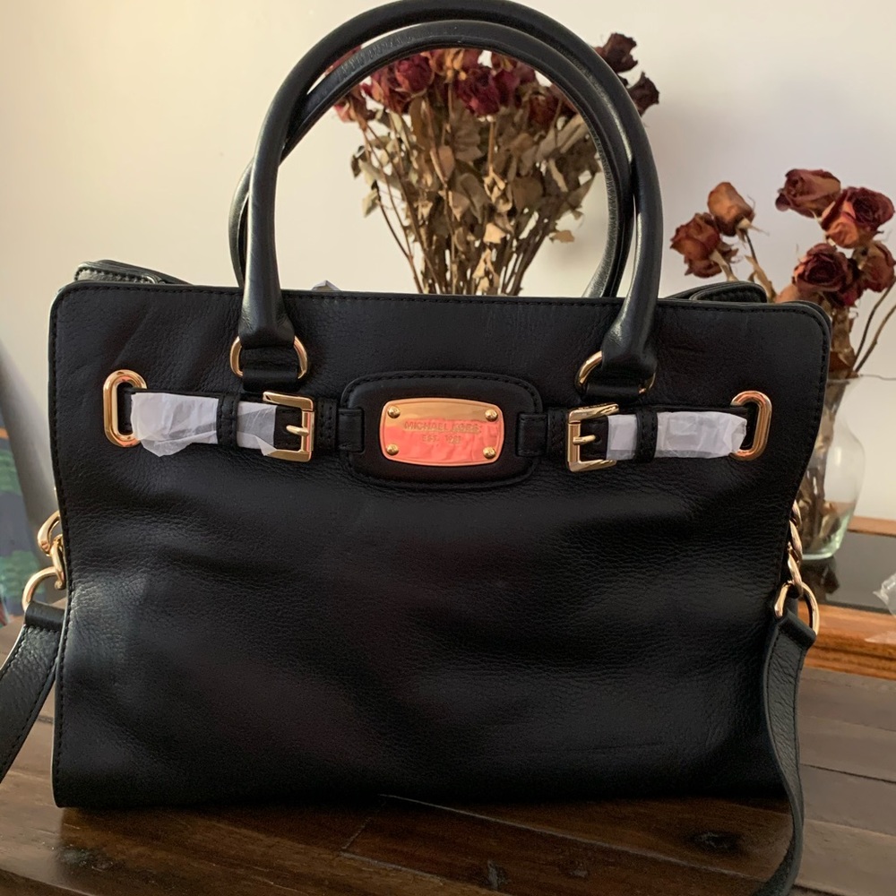 💯 Authentic MK - Picture 2 of 5